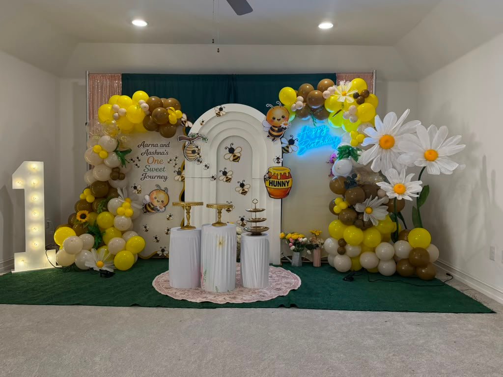 Birthday decor-Bee